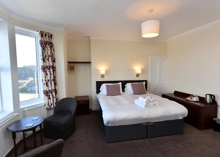 Phoenix Court Hotel
