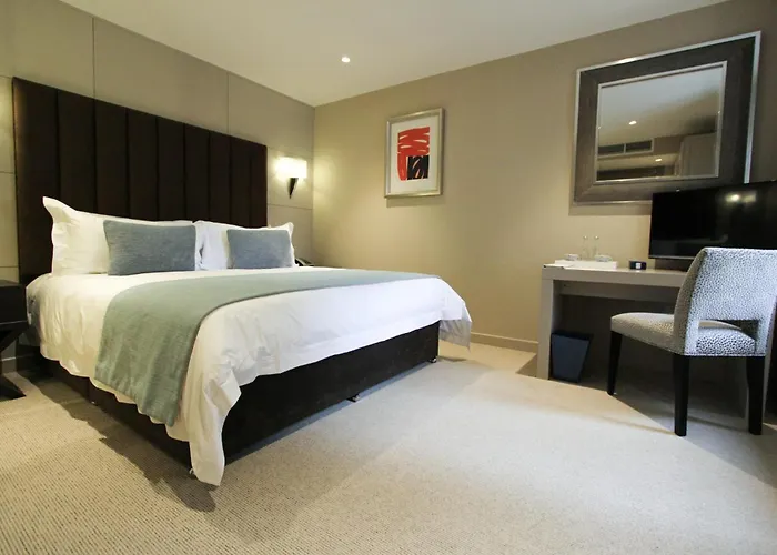 Cae Court Hotel