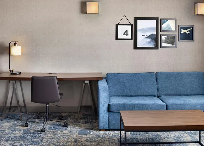 Four Points By Sheraton Edmonton South