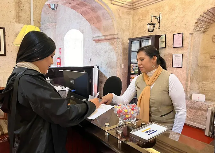 Hotel Los Tambos Colonial