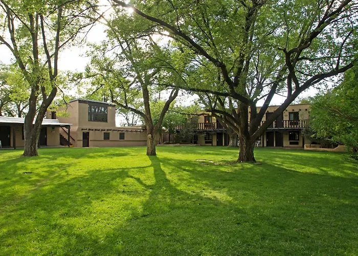 Sagebrush Inn & Suites