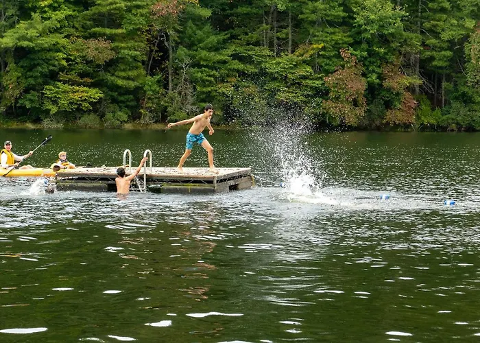 Kanuga Inn & Lodging