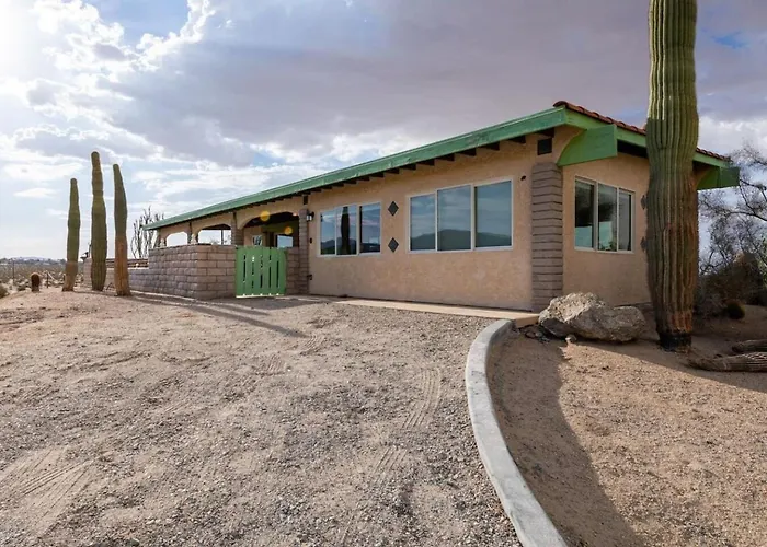 Jt Park Villa 360 Views And Starlink On 10 Acres