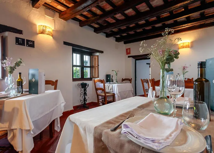 Hotel Tugasa Castillo De Castellar