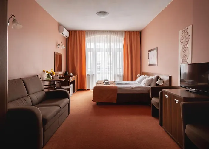 Paria Hotel