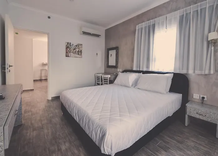 Hotel Alma - Near The Sea