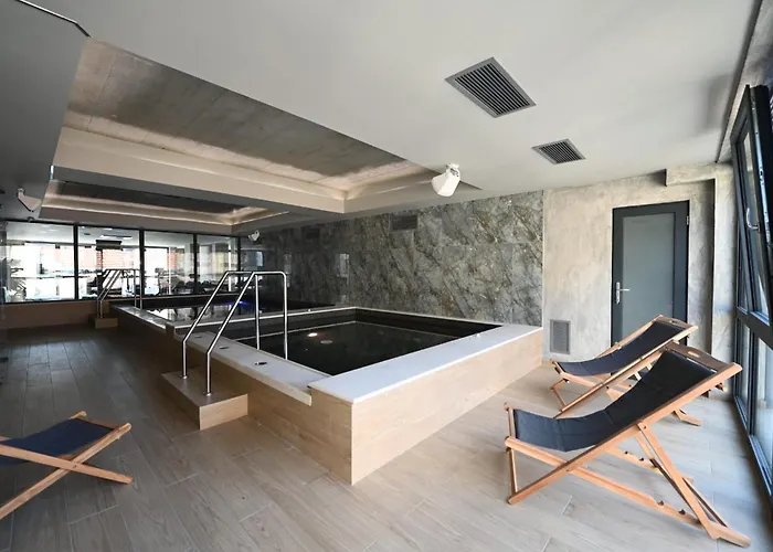 Aniroc Signature Hotel