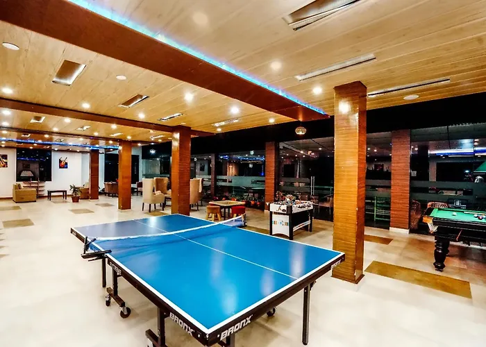 An Resort Mashobra !! Balcony View Rooms !! Parking !! Open Terrace !! Playing Zone !! Free Bonfire