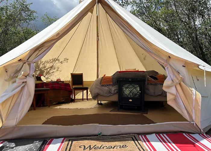 #Y5 Lumberjack Lounge Yurt