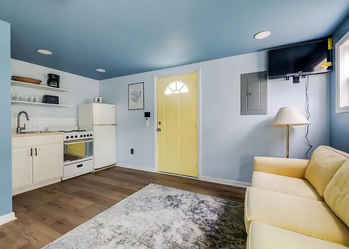 Tiny House 20 Mins From Beach