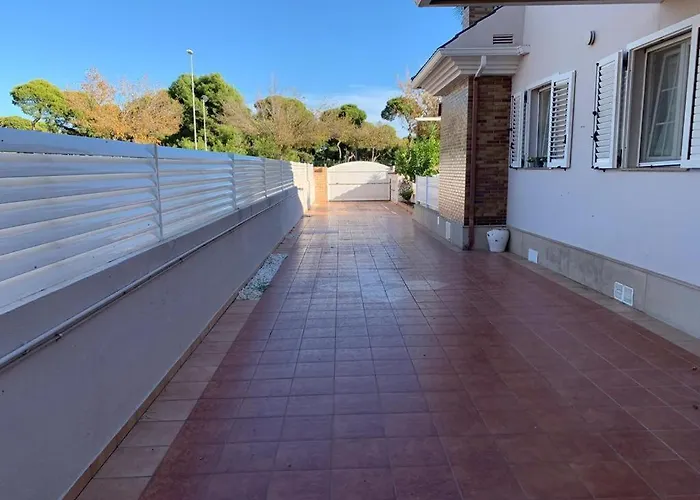 Luxury Tropical Villa In Grao Benicassim