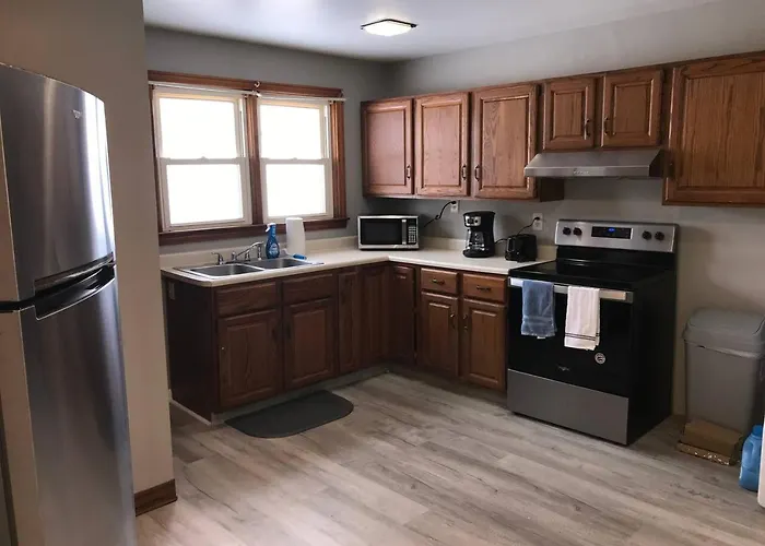 3Br 1Ba North End Walk To The Hospital