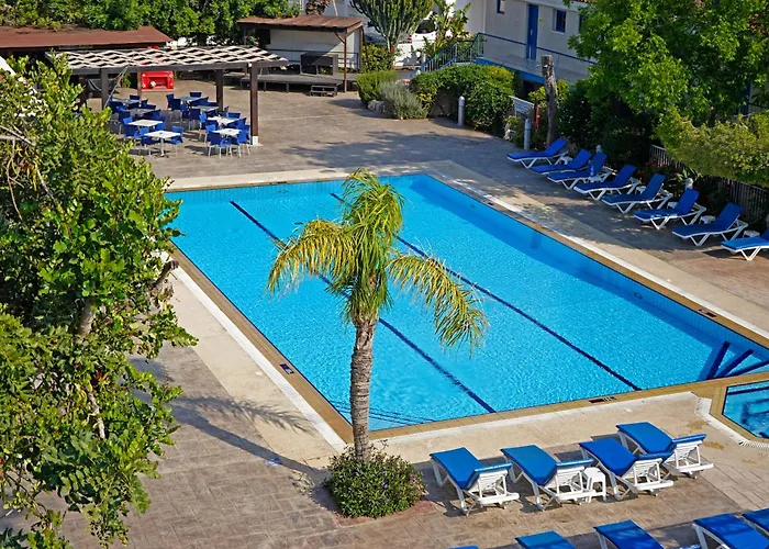 Green Bungalows Hotel Apartments