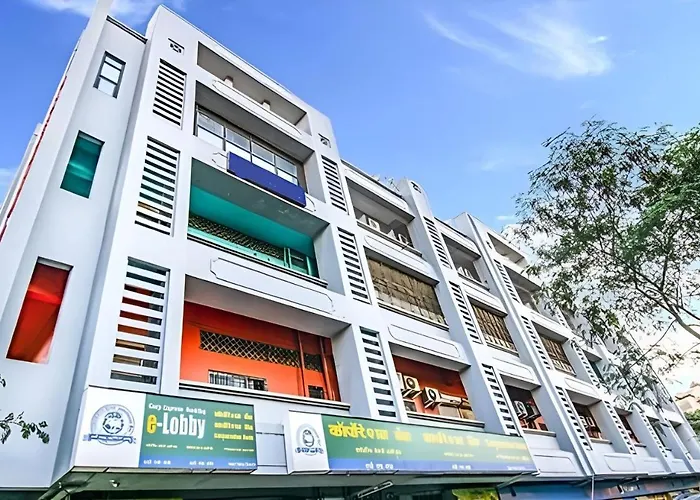 Glitz Hotels 7Even Hills- Nr International Airport Mumbai T2