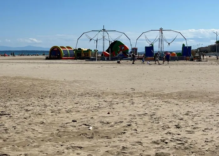 T2 moderne à 2 min de la plage