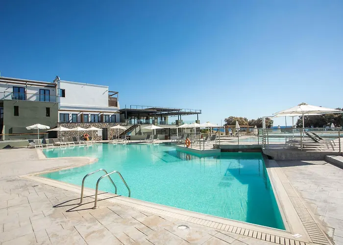 Ampelia Hotel
