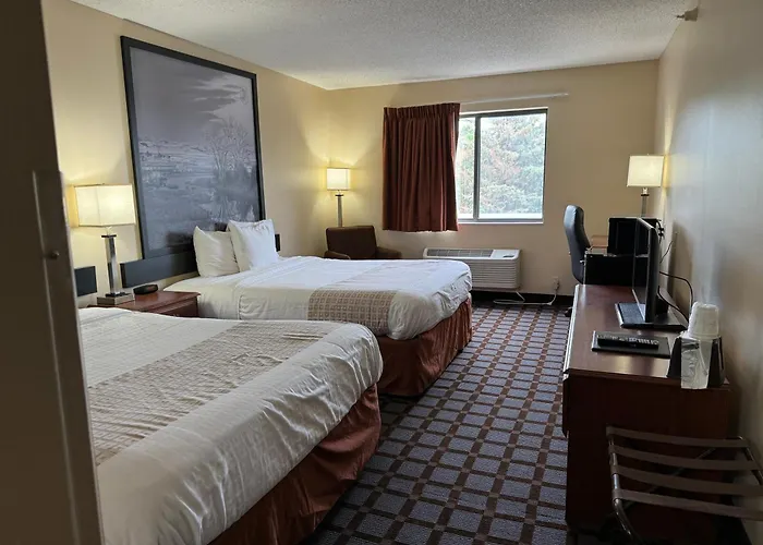 Super 8 By Wyndham Mason City