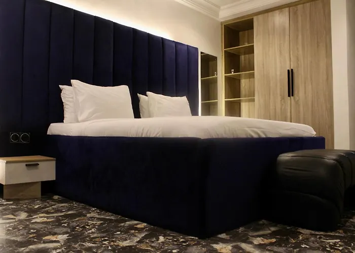 Ovic Hotel