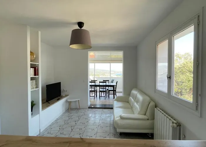 Haut de villa avec vue mer et terrasse
