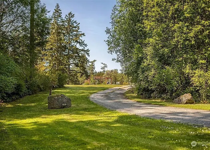 Secluded 4Br Nestled In Woods-Hot Tub/Dog Friendly