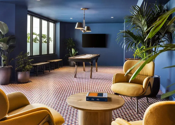 Inglewood 1Br W Sundeck Clubhouse Nr Shopping Lax-1159