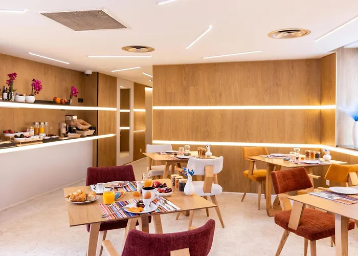 Ovyo Hotel