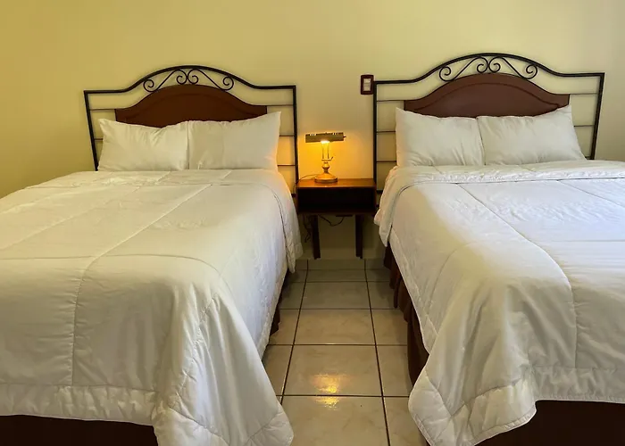 Hotel Gardenia Inn
