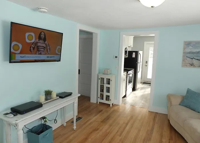 Beach Town Escape - Newly-Remodeled & Gorgeous!