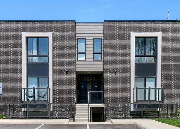2Br Boho Townhouse - Walk To Falls, Free Parking