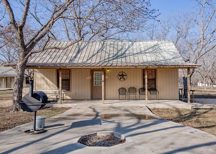 Seven Bluff Cabins
