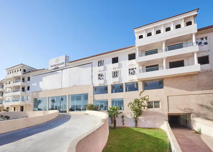 Golden Palace Marina Hotel