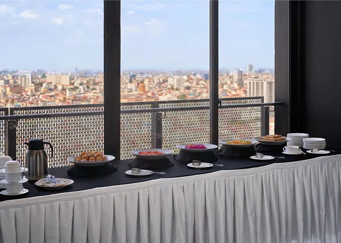 Luxcity Hotel & Apartment