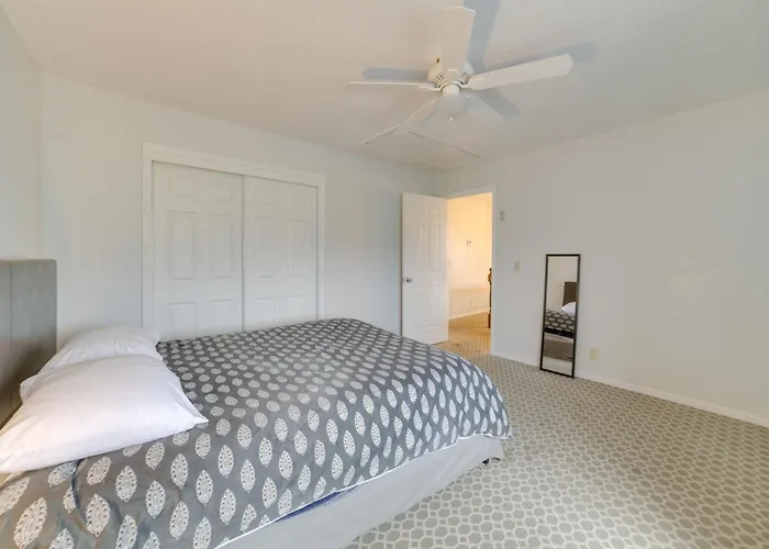 Pet-Friendly Hollister Getaway W/ Grill!