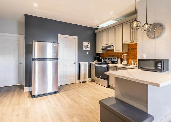 1Br - Queen Bed Apartment In Hamilton'S Best Neighborhood