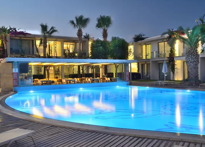 Lugga Boutique Hotel & Beach