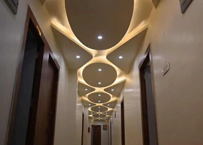 Hotel Aastha & Banquets