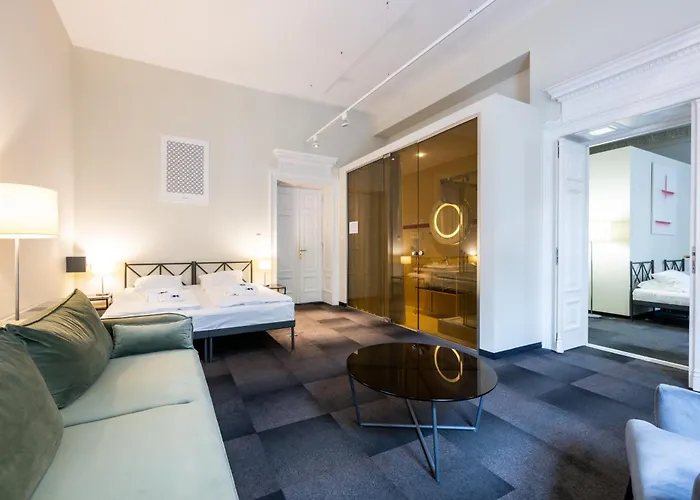 Home Aparthotel