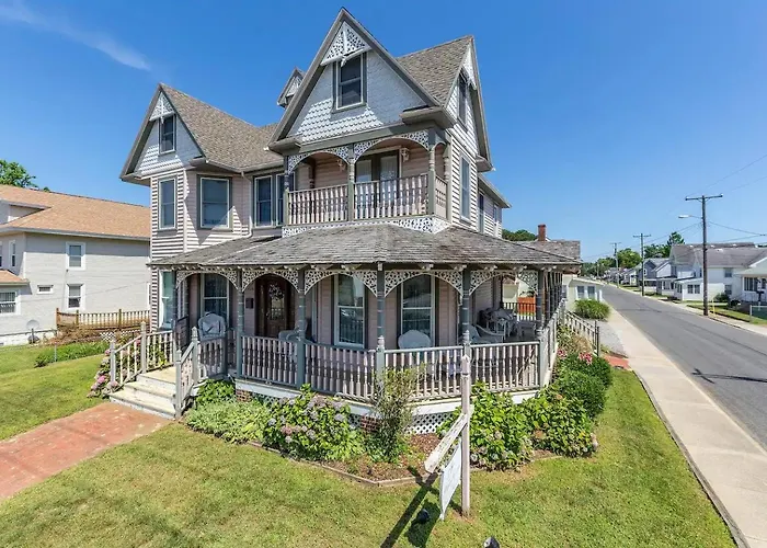 Inn At Poplar Corner B&B On Chincoteague Island