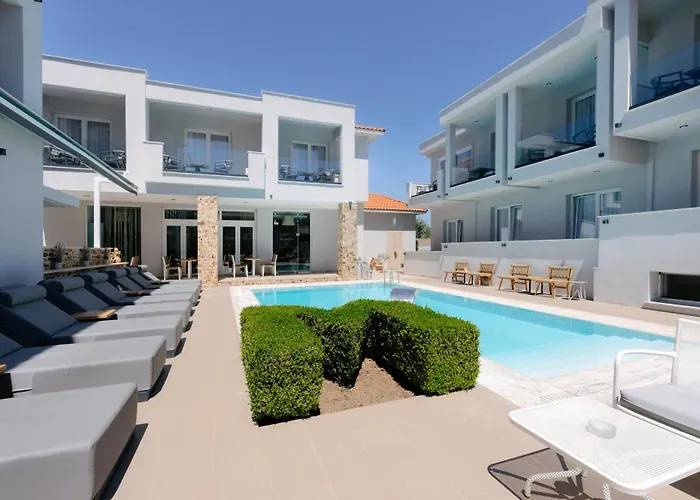 Metsikas Residence