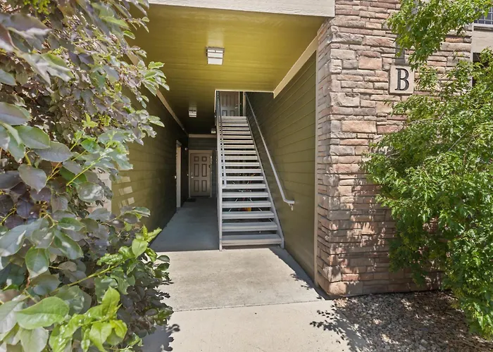 Aspen Meadows Condo In The Beautiful Area Of Granby Ranch!