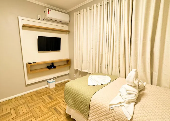 Fares Turis Hotel