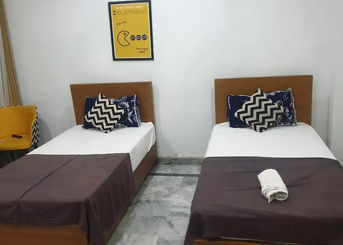 Dastak Hotel