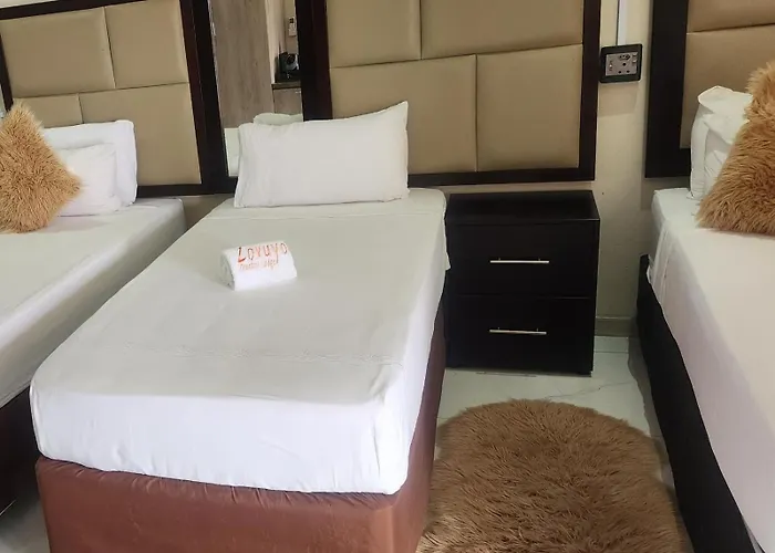Zovuyo Hotel