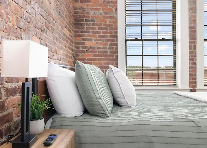 2Br Loft Condo In Downtown Johnson City