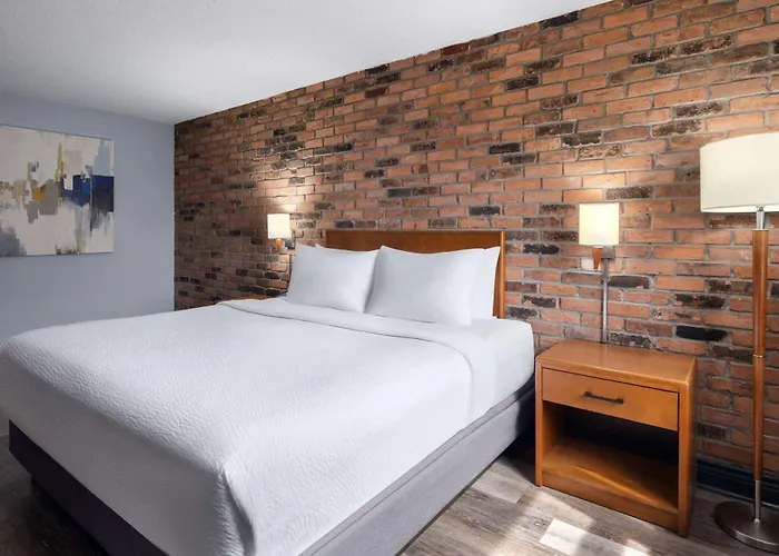 Travelodge By Wyndham Barrie