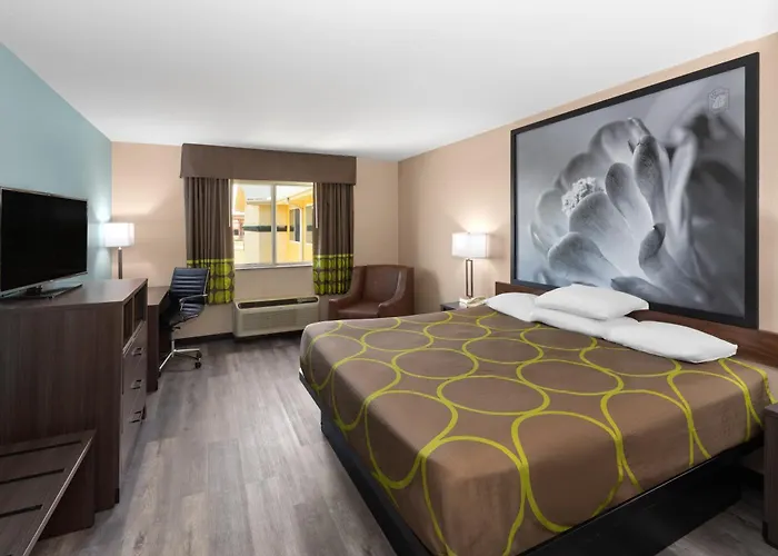 Super 8 By Wyndham Lubbock West