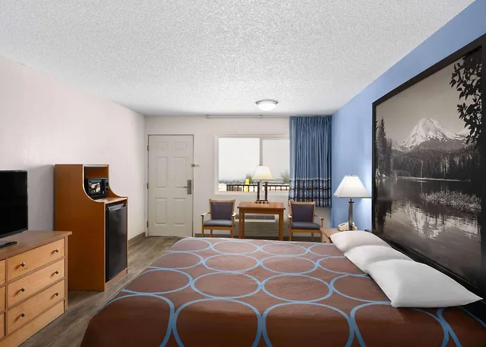 Super 8 By Wyndham Susanville