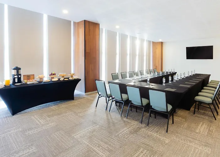 Courtyard By Marriott Mazatlan Beach Resort