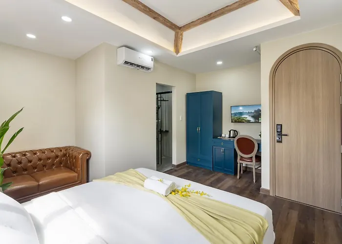 Jan Villa Saigon Oasis