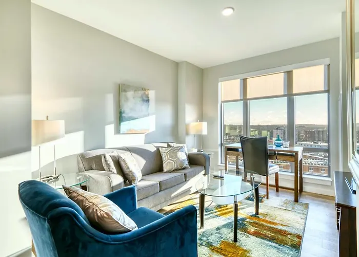 Gorgeous Apt Near Restaurants